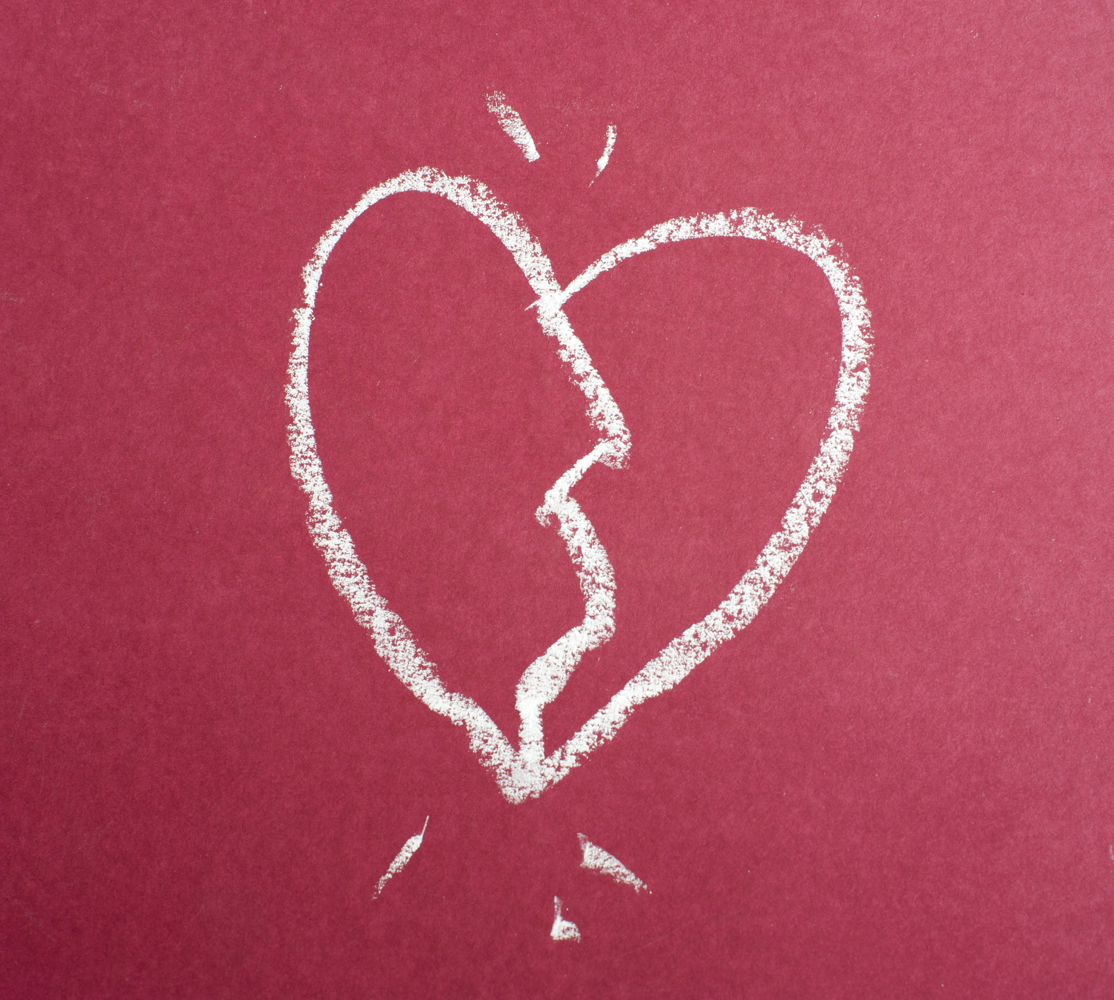 Free Image of A broken love heart sketch 
